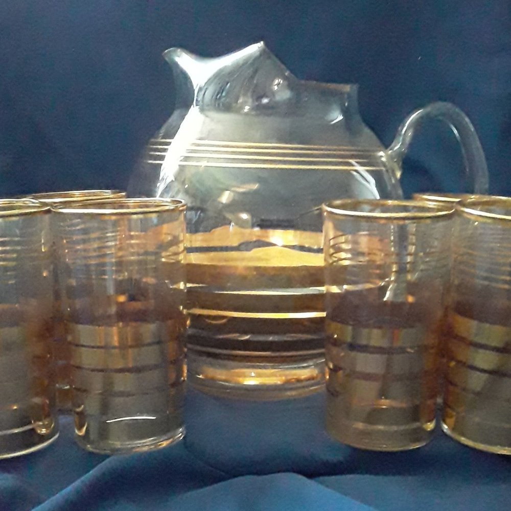 Vintage Ice Tea/Lemonade Glass pitcher with 6 glasses
